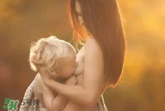 哺乳期可以貼三伏貼嗎？哺乳期貼三伏貼會(huì)影響寶寶嗎？