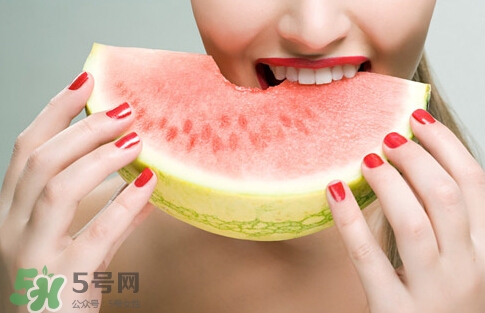 ?做三伏灸可以吃西瓜嗎？?做三伏灸要忌口嗎？