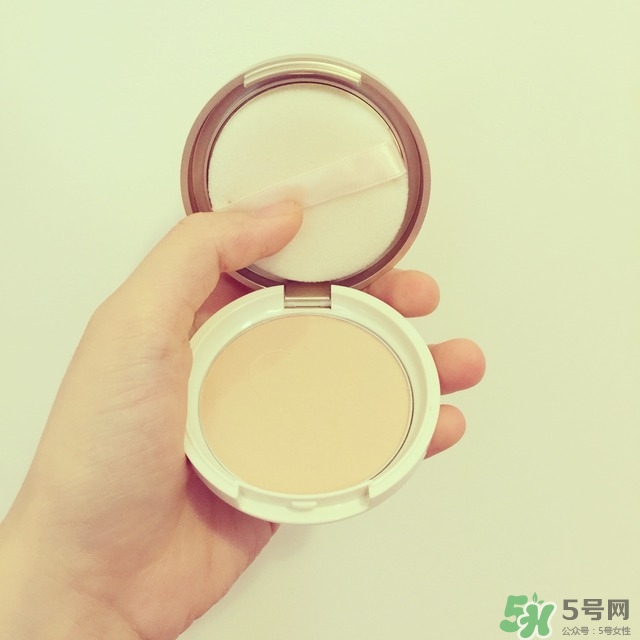 cezanne倩麗蜜粉餅怎么樣？倩麗粉餅色號試色