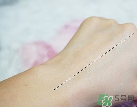 hanskin韓斯清素顏霜多少錢？hanskin韓斯清素顏霜怎么用