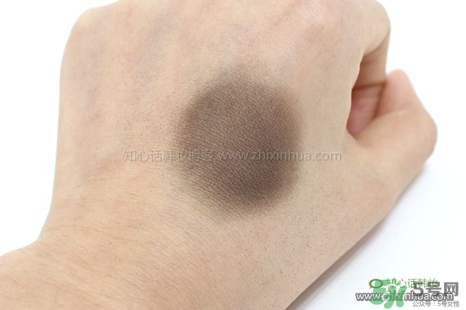 呂發際線粉怎么用？呂發際線粉氣墊陰影粉怎么卸