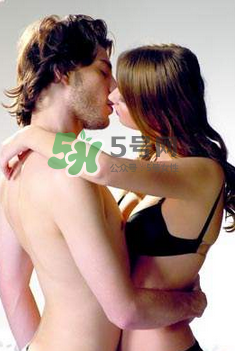 白酒加可樂是春藥？白酒加可樂喝了會怎樣？