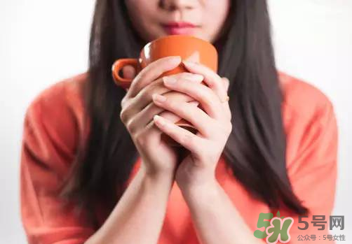 三伏天喝熱水能驅寒嗎？三伏天為什么喝熱水？