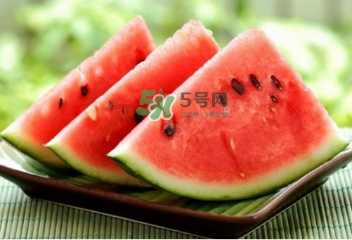三伏天坐月子可以吃西瓜嗎？三伏天坐月子吃西瓜好嗎？