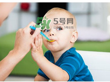 寶寶沒長牙能吃面條嗎？寶寶沒長牙能不能喂面條？