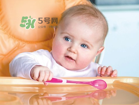 寶寶什么時候可以吃油？寶寶能吃油嗎？