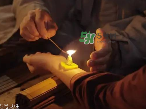 ?三伏天為什么要艾灸？?三伏天為什么要做灸？