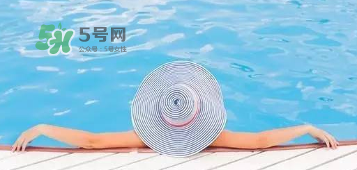 夏天防曬衣什么顏色好？夏天穿什么顏色的防曬衣好？