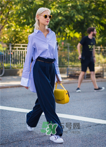 襯衣怎么扎進(jìn)褲子里？襯衣扎進(jìn)褲子里的時(shí)尚穿法