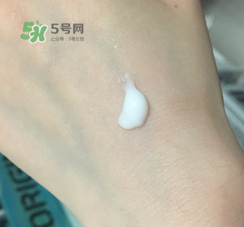 理膚泉晚安蜜怎么樣？理膚泉夜間修護(hù)乳好用嗎？