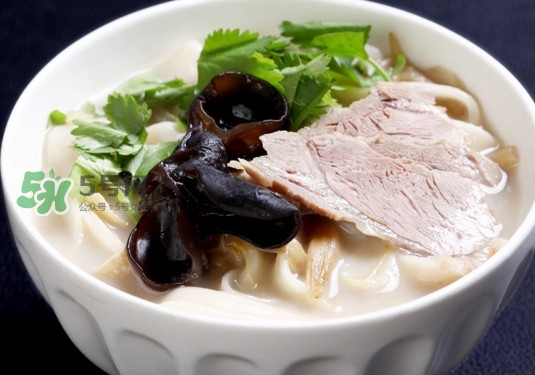 燴面是哪里的特產？燴面是酸性還是堿性