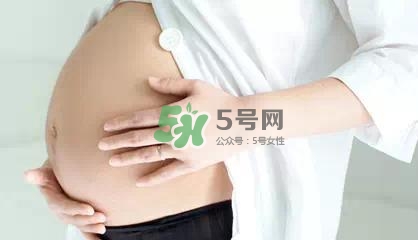 孕期肚皮癢是怎么回事？妊娠紋癢怎么辦？