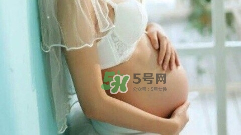 孕期肚皮癢是怎么回事？妊娠紋癢怎么辦？