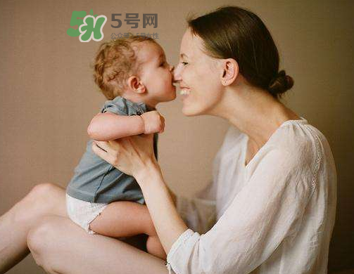 八月份坐月子可以開空調(diào)嗎？8月份坐月子可以開空調(diào)嗎？