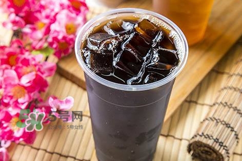 仙草凍是什么？仙草粉怎么煮成仙草凍