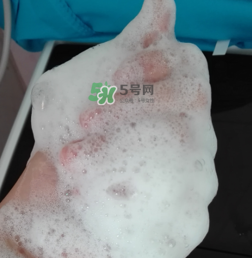 佐薇洗面奶怎么樣？佐薇潔面乳好用嗎？