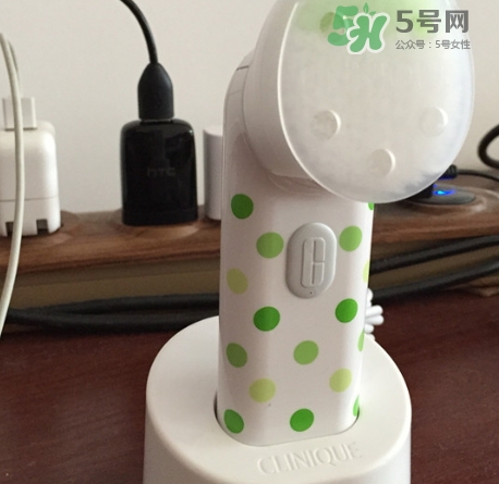 倩碧聲波潔面儀怎么充電？倩碧潔面儀充電燈不亮