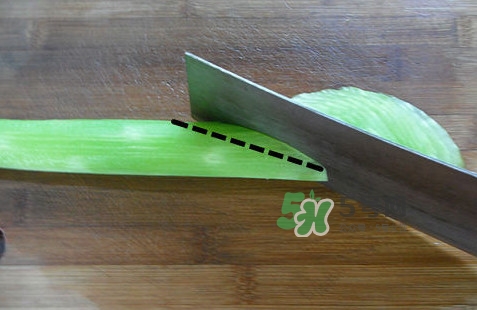 青筍怎么處理？青筍怎么切成菱形
