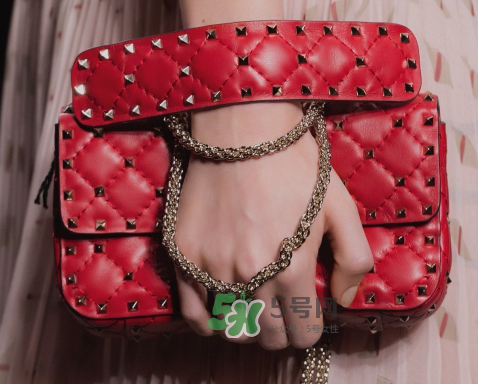 rockstud spike是什么品牌？rockstud spike耐用嗎？
