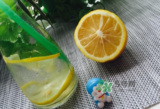 蘇打水有什么作用？喝蘇打水有什么好處