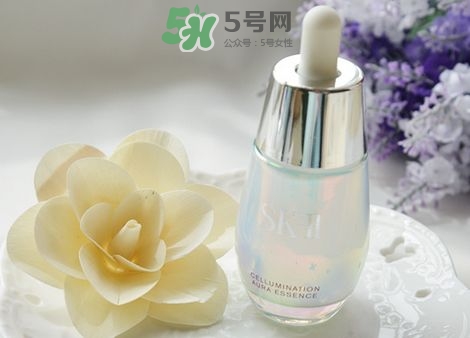 sk2小紅瓶和小燈泡精華哪個好？sk2小燈泡和小銀瓶精華區別