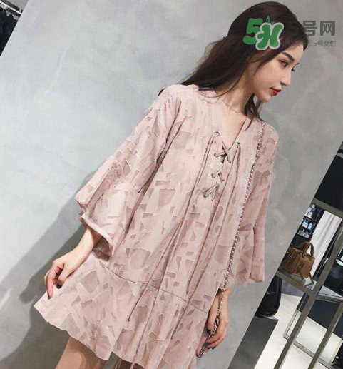 9月份可以穿裙子嗎？九月份還可以穿裙子嗎？