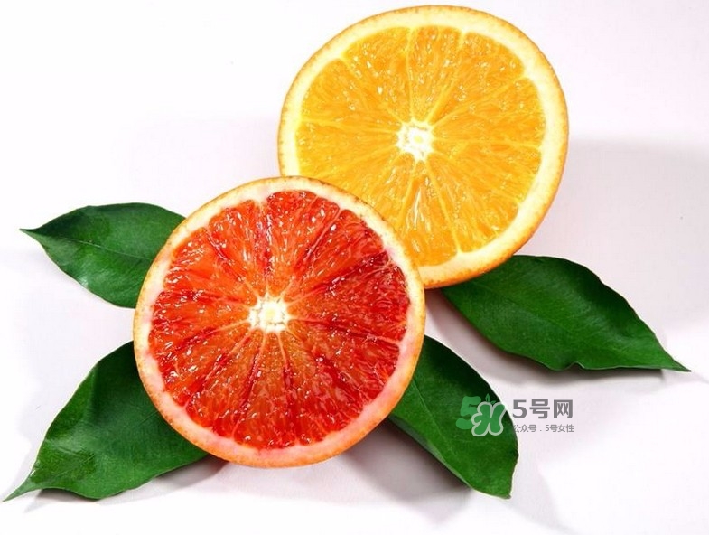 橙子是橘子跟什么水果的雜交品種？橙子是上火還是下火？