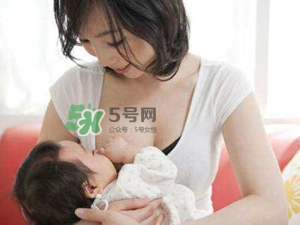 塞奶了有硬塊怎么辦？塞奶要熱敷還是冷敷？