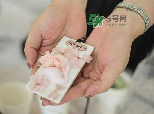 送永生花代表什么？一個男孩送自己永生花是什么意思？