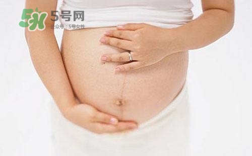 胎兒入盆怎么摸得出來？胎兒入盆多久會(huì)生？