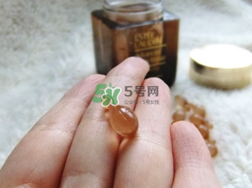雅詩(shī)蘭黛小棕瓶安瓶膠囊怎么樣？雅詩(shī)蘭黛小棕瓶膠囊功效