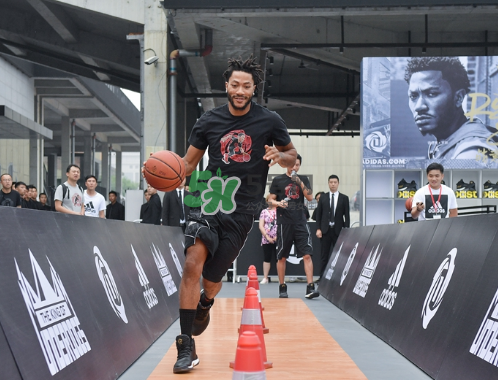2017羅斯中國行上腳穿的球鞋是什么牌子_哪個型號？