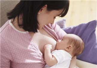 母乳喂養(yǎng)會積食嗎？純母乳喂養(yǎng)的寶寶會積食嗎？