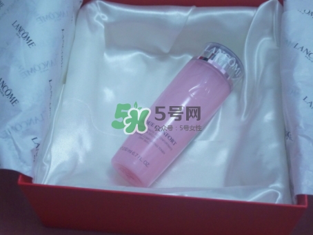 蘭蔻粉水和神仙水哪個好？粉水和神仙水可以一起用嗎？