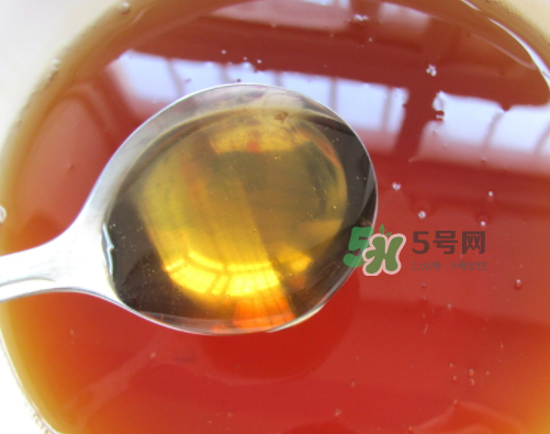 月餅為什么要用轉(zhuǎn)化糖漿？做月餅的轉(zhuǎn)化糖漿是什么？