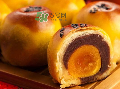 蛋黃酥烤多長時間最好？蛋黃酥烤多久？