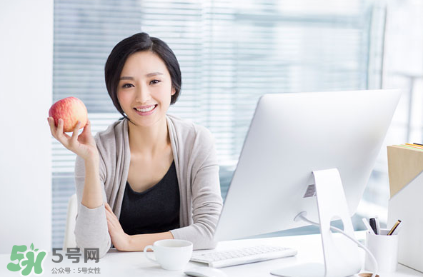 低血糖跟胖瘦有關系嗎？低血糖跟血壓有關系嗎？