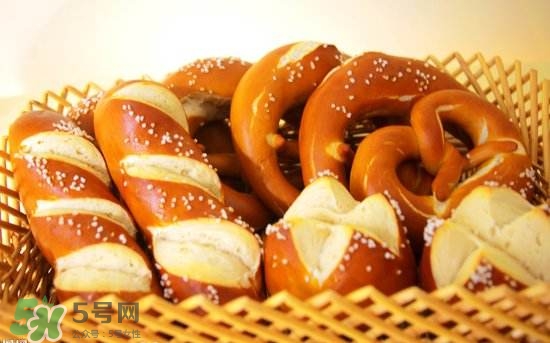 早餐吃面包會(huì)胖嗎？早餐吃面包好不好？