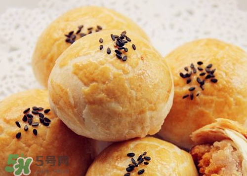 蛋黃酥可以帶出國嗎？蛋黃酥可以帶上飛機嗎？