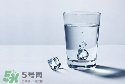 國家飲用水標準是什么？飲用水和礦泉水的區別