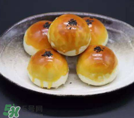 吃蛋黃酥會胖嗎？減肥可以吃蛋黃酥？