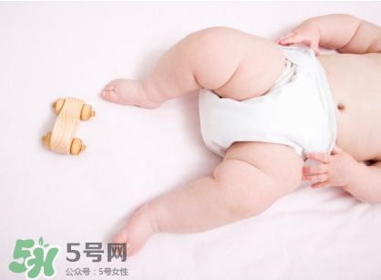 新生兒尿不濕怎么選？新生兒尿不濕什么牌子好？