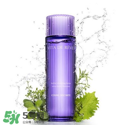 美白水可以去痘印嗎？人們對(duì)化妝水有哪些誤區(qū)？