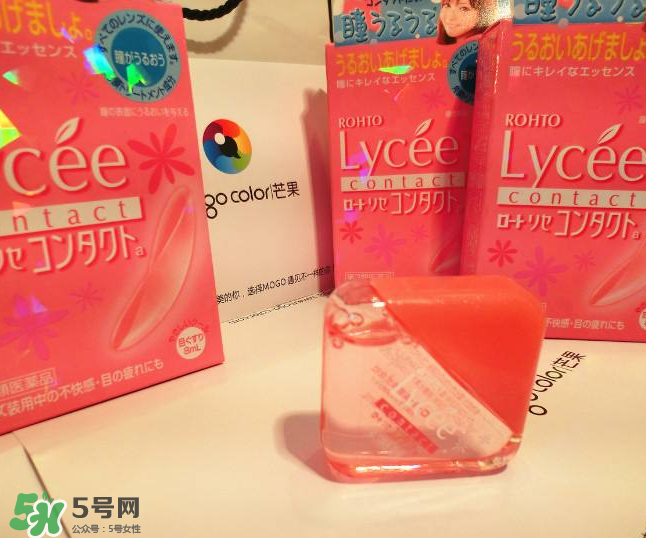 樂敦小粉花戴著隱形能用嗎_戴隱形能不能滴？