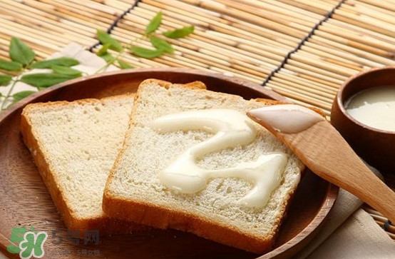 椴樹蜜是蜂蜜嗎？椴樹蜜怎么吃