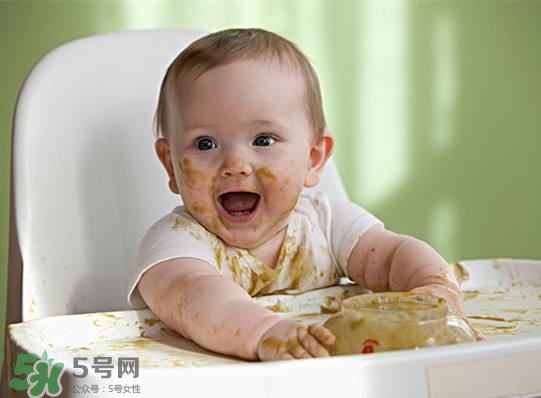 寶寶多大能吃調料？給寶寶輔食加調料的原則