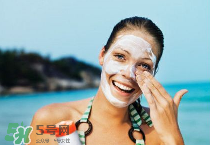 擦了防曬悶痘怎么辦？眼部需要特別防曬嗎？