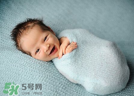 勒博耶分娩法的具體步驟是什么？勒博耶分娩法有哪些優(yōu)點？