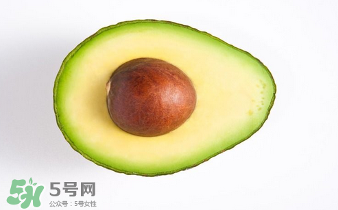 寶寶多大可以吃牛油果？寶寶吃牛油果的好處
