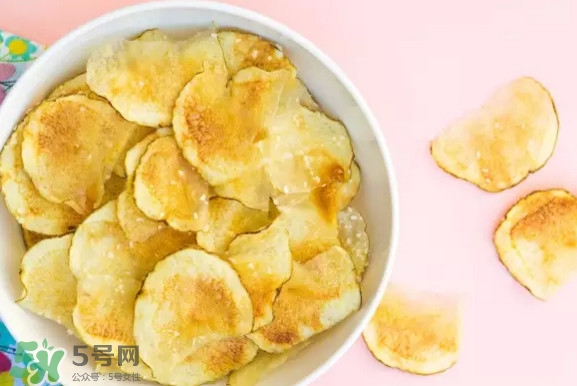 微波爐和烤箱哪個實用？微波爐與光波爐有什么區別